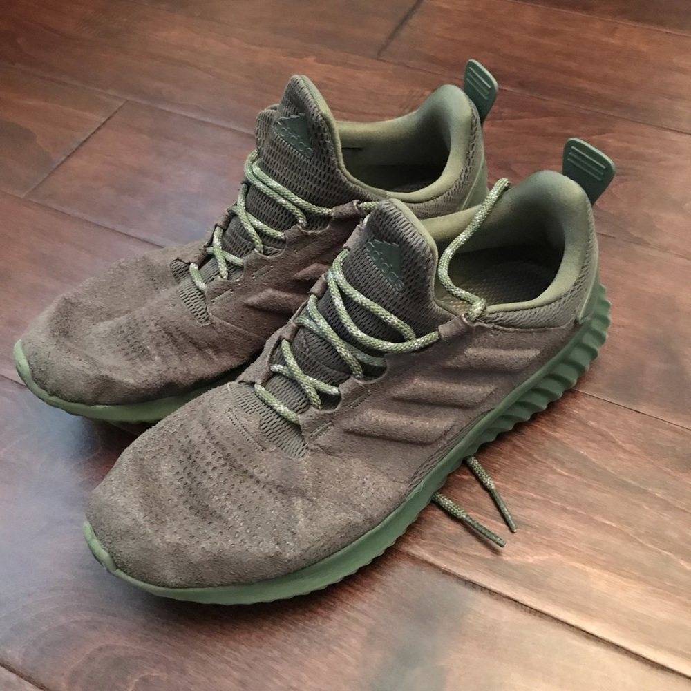 Adidas tennis shoes